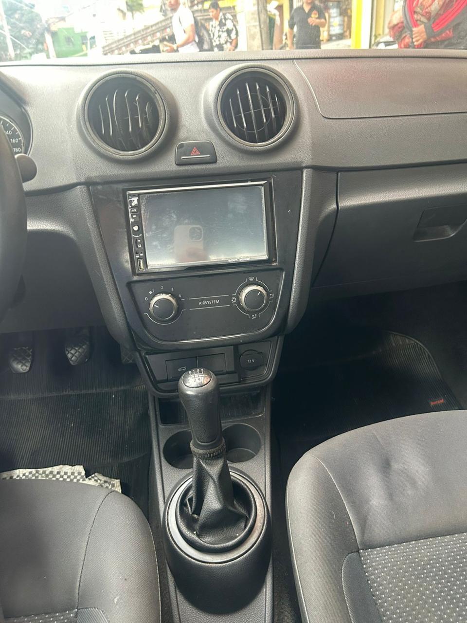 Volkswagen Voyage 1.0 Vht Total Flex